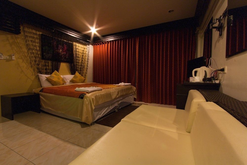 Cool Sea House Hotel Patong Eksteriør billede